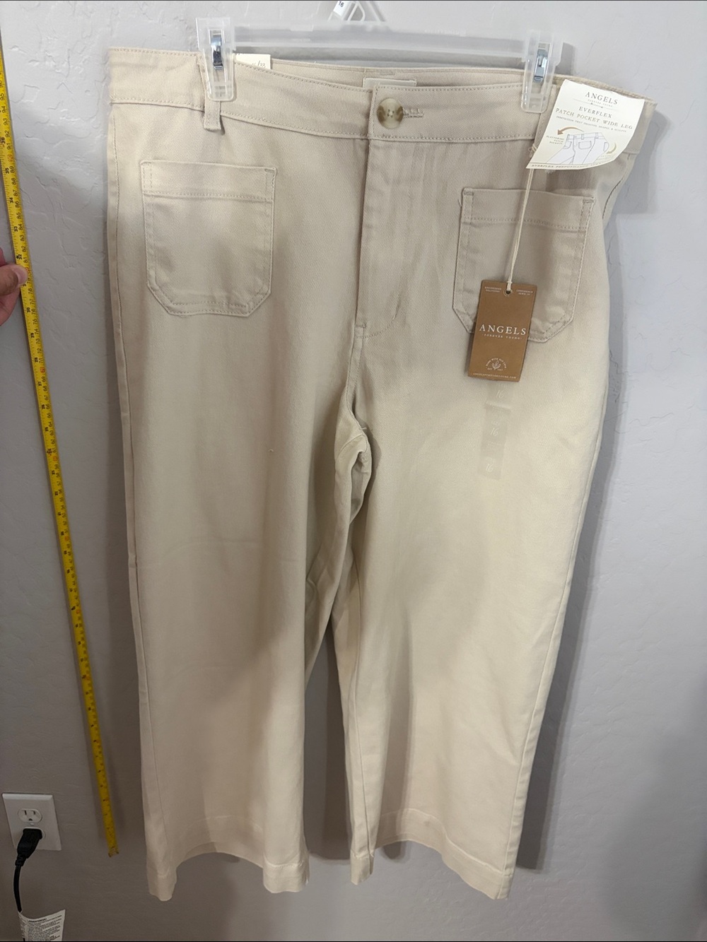 Angels Wide-Leg Jeans in Light Beige